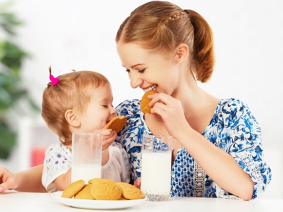 ¿Sabes con cuál leche debes comenzar la alimentación de tu hijo?